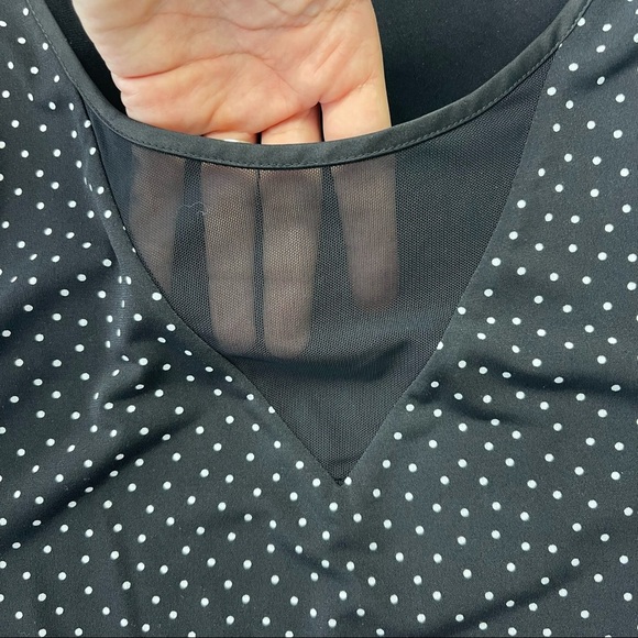 White House Black Market Black appl a Dot Reversible V-neck liquid Jersey top XS - Picture 4 of 6